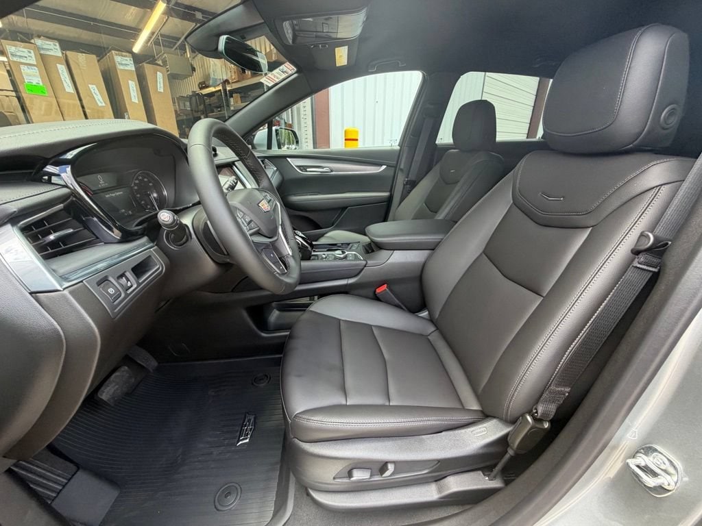 2026 Cadillac XT5 Luxury - Photo 13