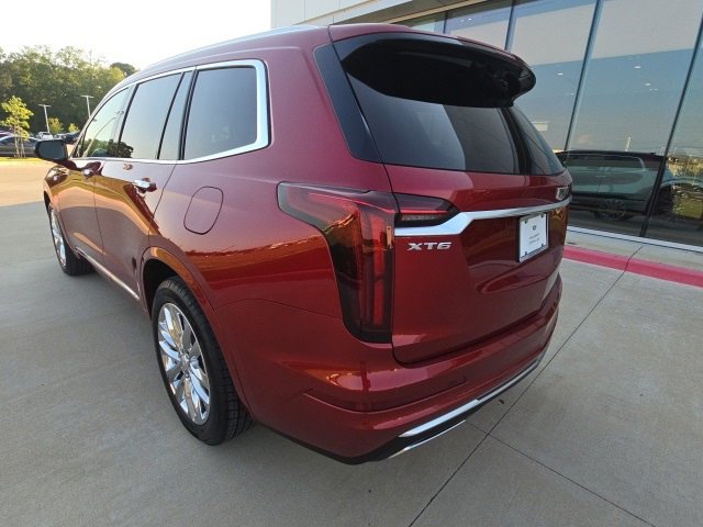 2025 Cadillac XT6 Premium Luxury photo 3