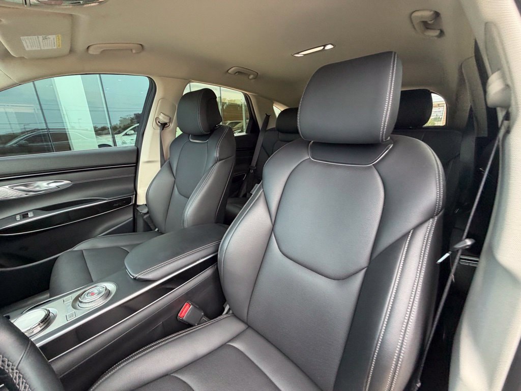 2023 GENESIS GV70 Standard - Photo 17