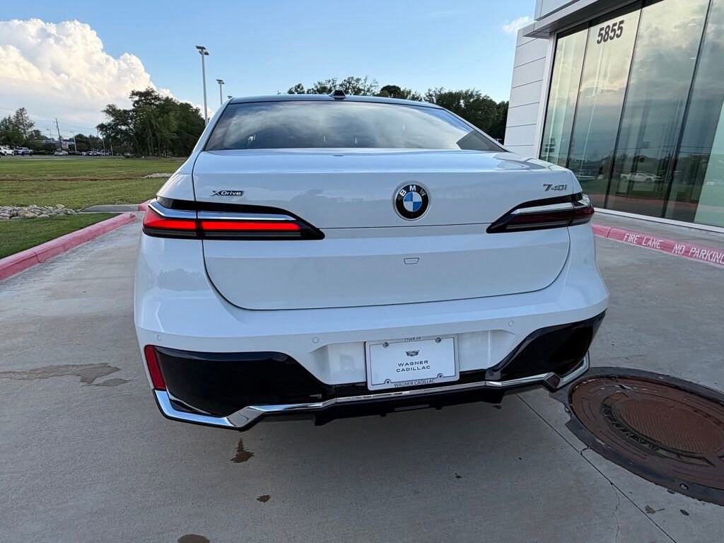 Used 2025 BMW 7 Series xDrive Sedan