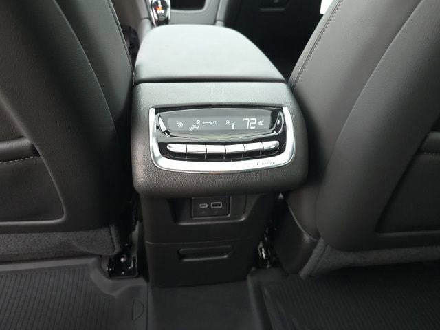 2025 Cadillac XT6 Sport - Photo 19