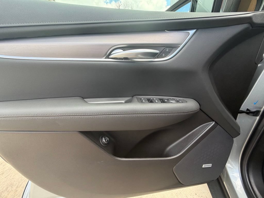 2026 Cadillac XT5 Luxury - Photo 17