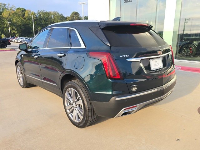 2025 Cadillac XT5 Premium Luxury photo 3
