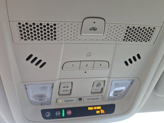 2025 Cadillac XT6 Premium Luxury - Photo 33