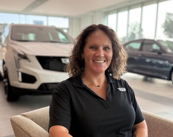 Staff member Danielle Johnson from ID_3f5746