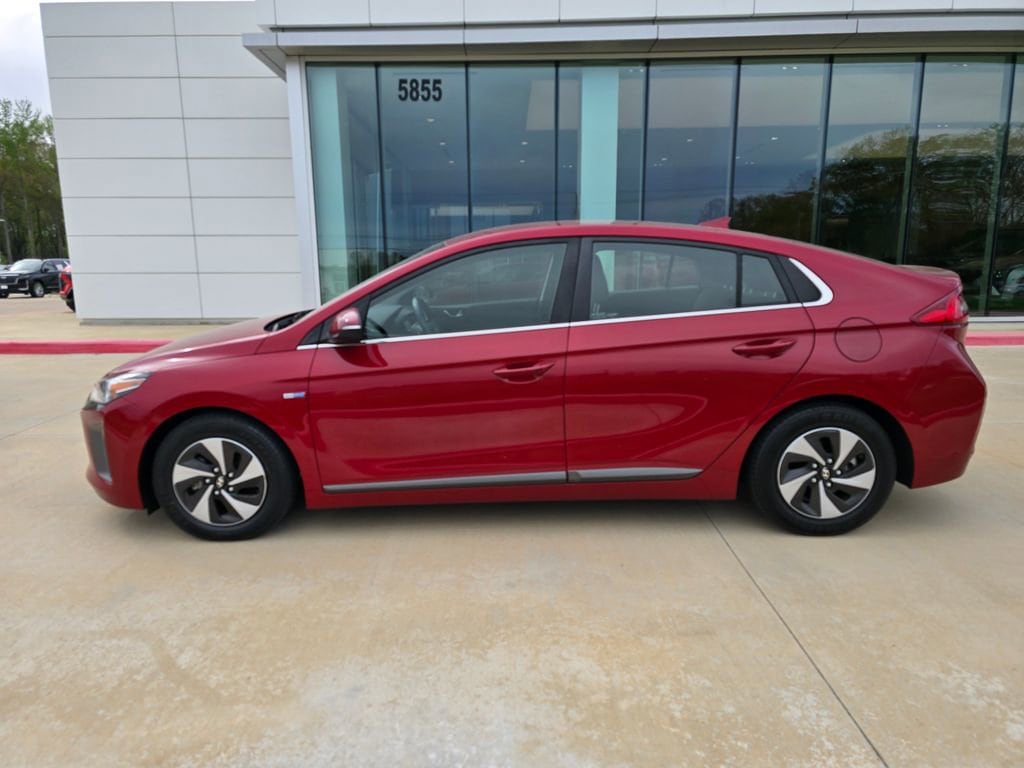 Used 2019 Hyundai IONIQ Hybrid SEL Hatchback