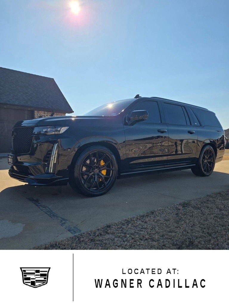 2023 Cadillac Escalade ESV V-Series's photo