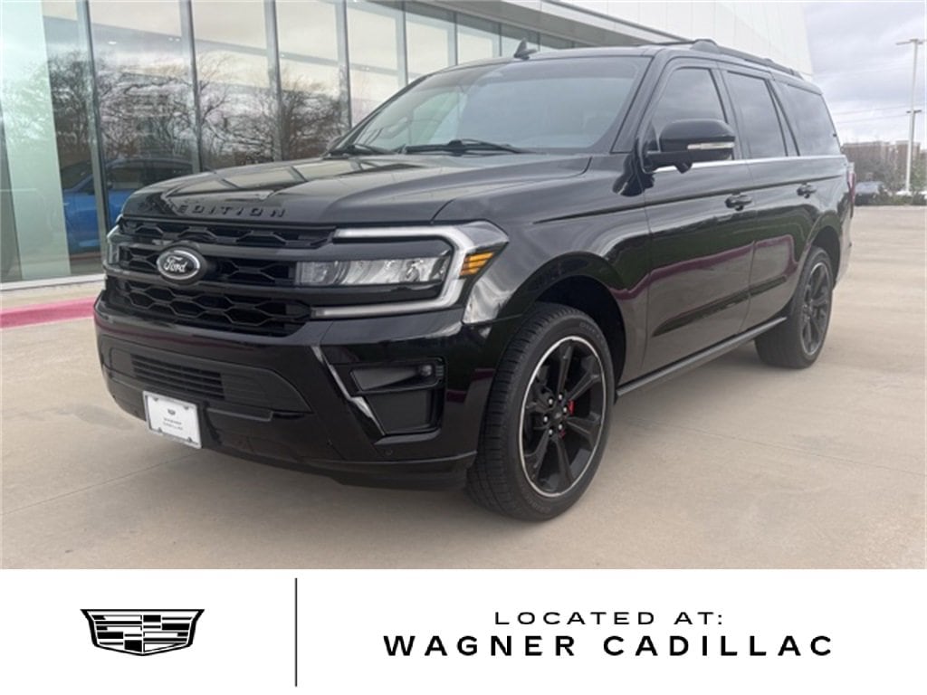 2022 Ford Expedition Limited's photo