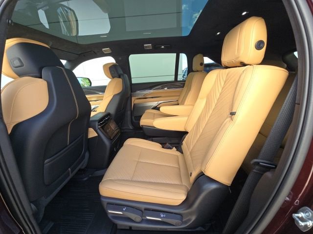 2026 Cadillac Escalade IQ Premium Luxury - Photo 14