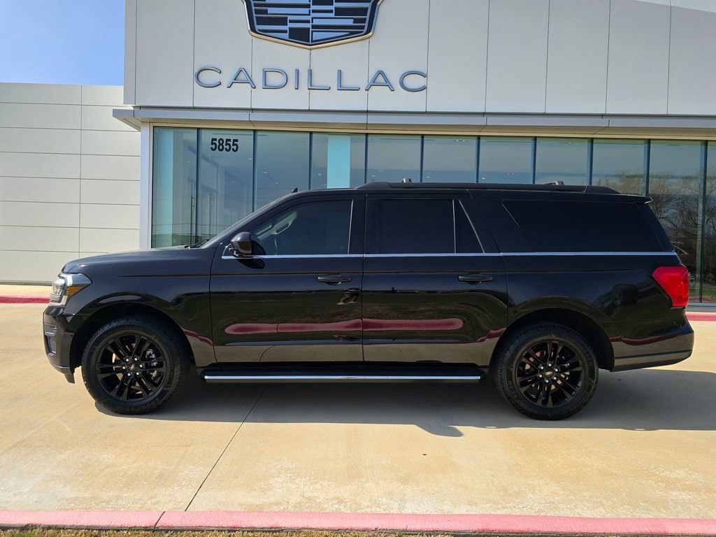 Used 2022 Ford Expedition Max XLT SUV