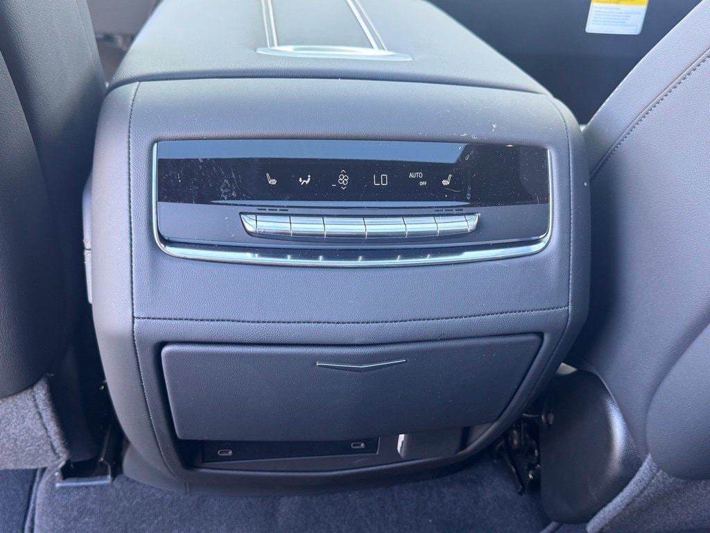 2026 Cadillac Escalade ESV Luxury - Photo 19