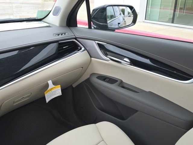 2025 Cadillac XT6 Premium Luxury - Photo 24