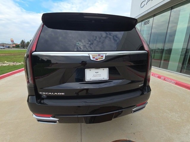 2024 Cadillac Escalade ESV Premium Luxury photo 3