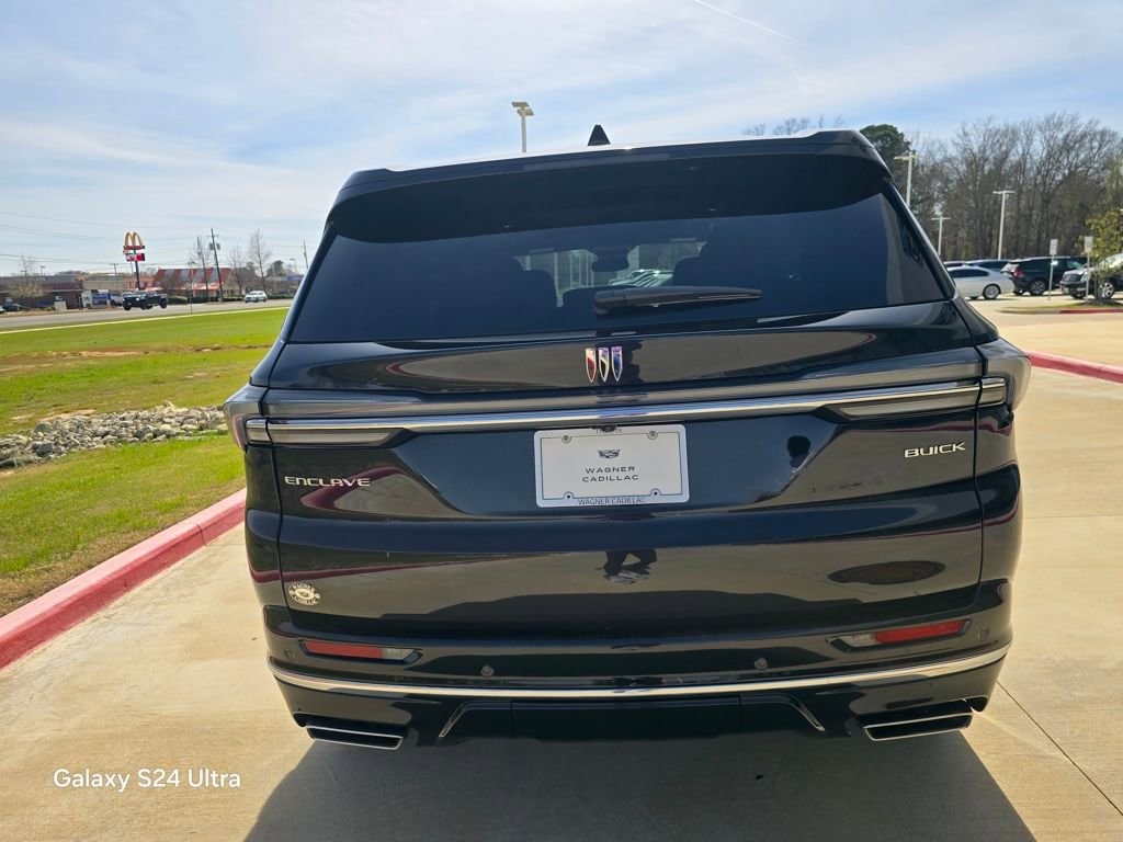 Used 2025 Buick Enclave Avenir SUV