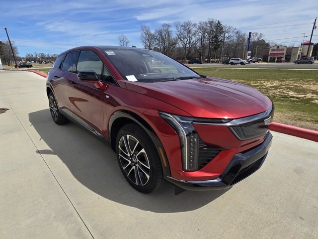 2025 Cadillac Optiq Sport photo 2