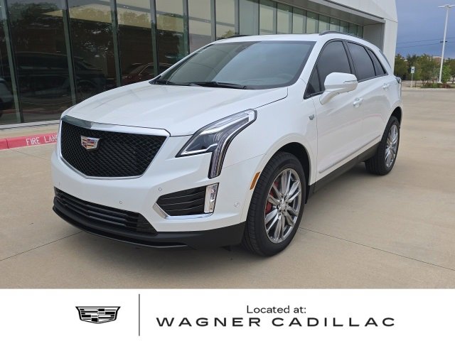 2025 Cadillac XT5 Sport's photo