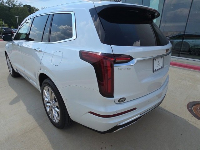 2022 Cadillac XT6 Premium Luxury photo 3