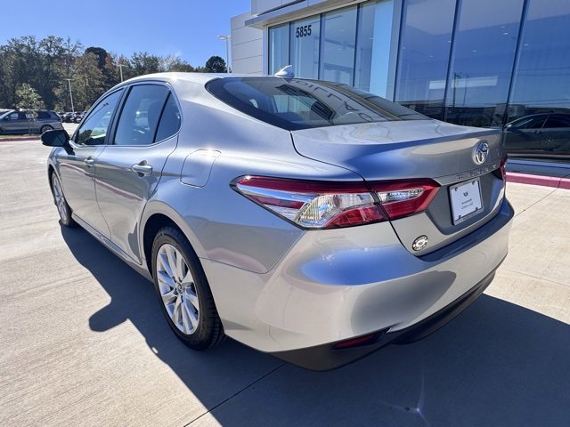 2019 Toyota Camry L photo 3
