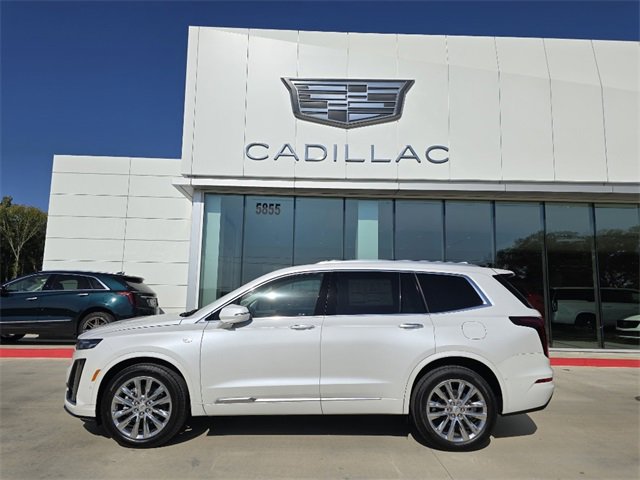 2025 Cadillac XT6 Premium Luxury photo 2