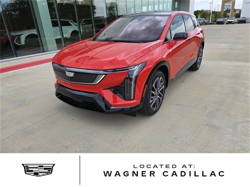 2025 Cadillac OPTIQ Sport 1's photo