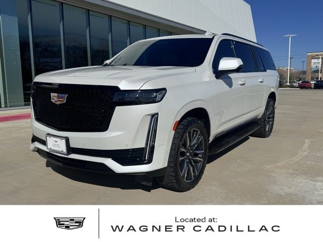 2023 Cadillac Escalade ESV Sport's photo