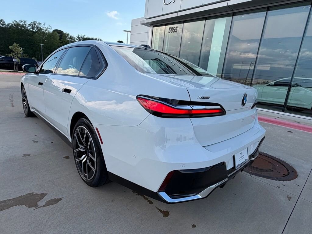 Used 2025 BMW 7 Series xDrive Sedan