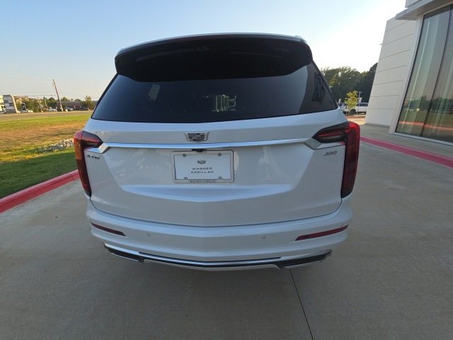 2025 Cadillac XT6 Premium Luxury photo 4