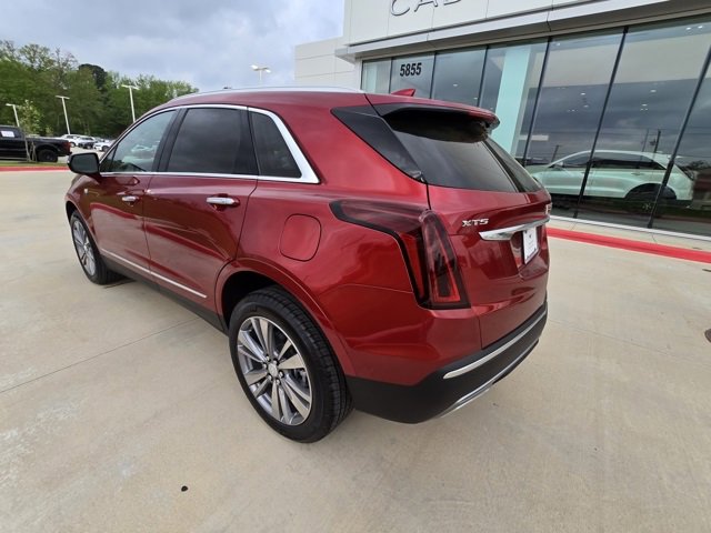 2025 Cadillac XT5 Premium Luxury photo 3