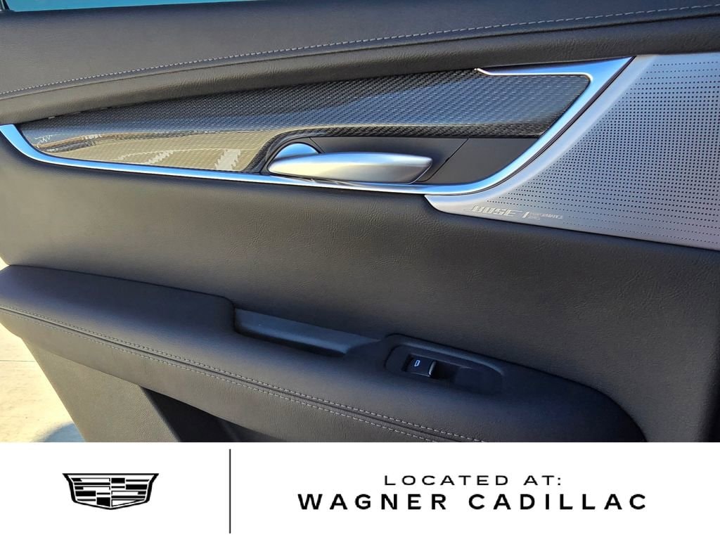 2025 Cadillac XT5 Sport - Photo 18