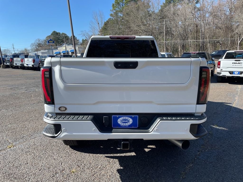 Used 2024 GMC Sierra 2500 HD AT4 Truck Crew Cab