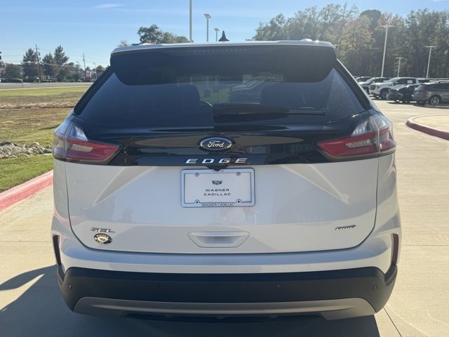 2023 Ford Edge SEL photo 4