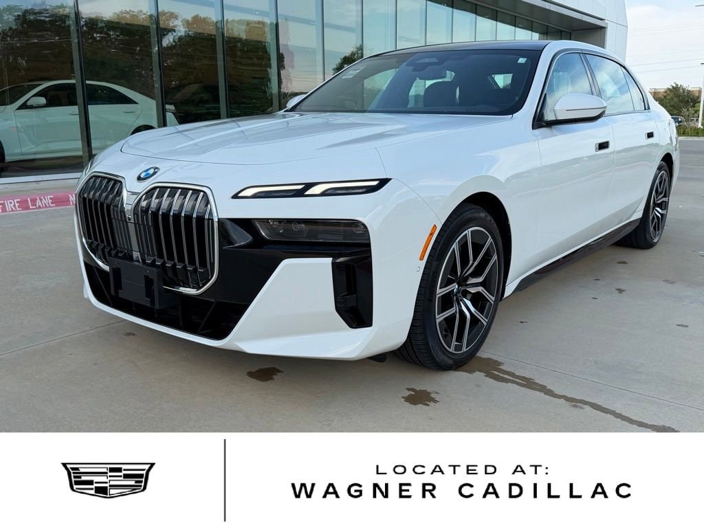 2025 BMW 7 Series 740i xDrive Sedan's photo