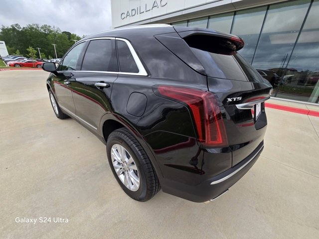 2025 Cadillac XT5 Luxury photo 3