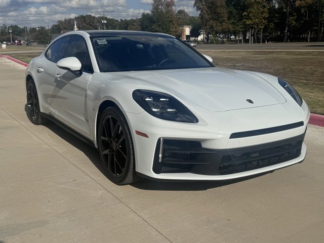 2024 Porsche Panamera 4 photo 4