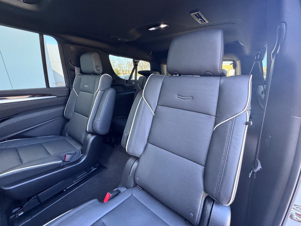 2026 Cadillac Escalade ESV Luxury - Photo 16
