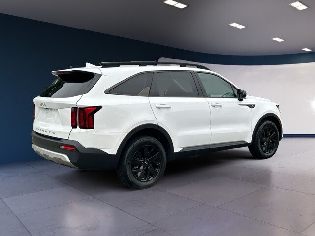 2022 Kia Sorento X-Line S photo 3