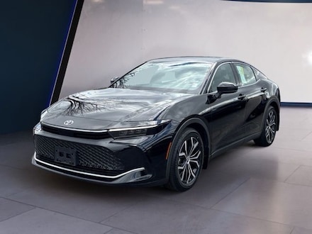 2023 Toyota Crown Limited Sedan