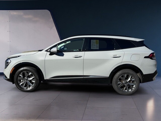 2023 Kia Sportage SX photo 2