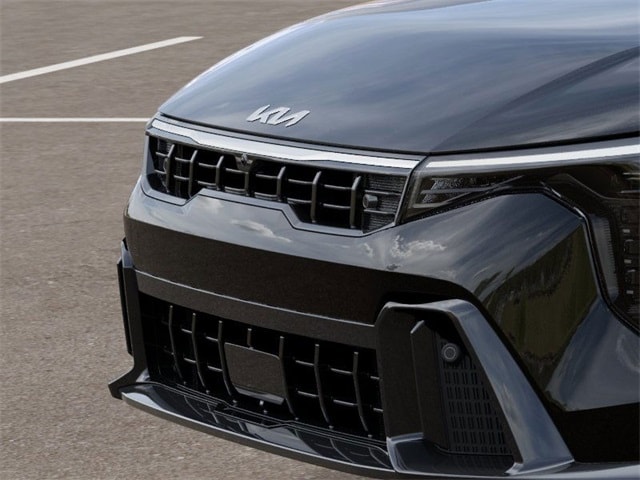 2025 Kia K4 GT-Line Turbo - Photo 12