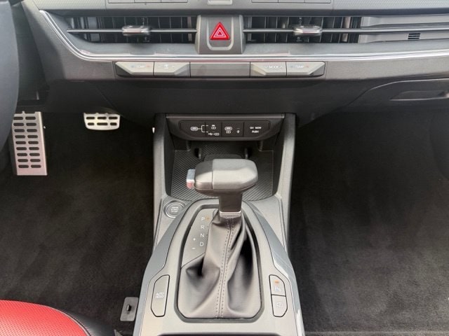 2025 Kia K4 GT-Line Turbo - Photo 11