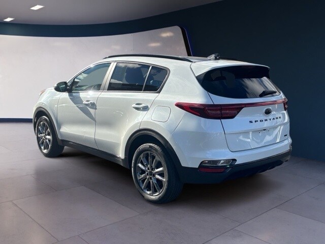 2022 Kia Sportage Nightfall Edition photo 3
