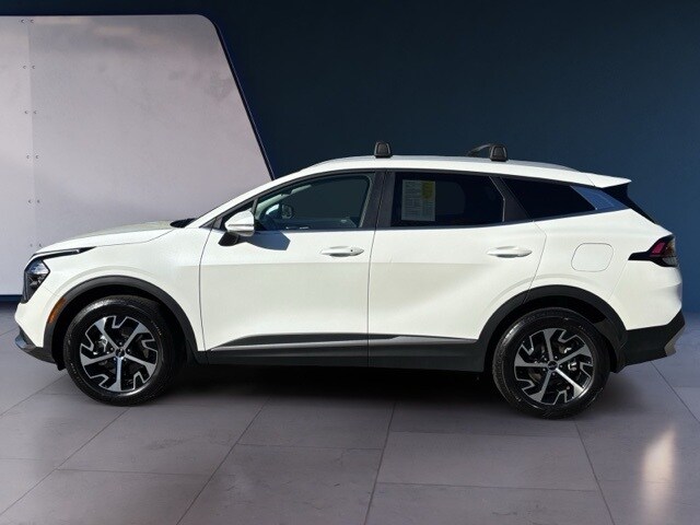 2023 Kia Sportage Hybrid EX photo 2