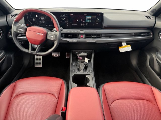 2025 Kia K4 GT-Line Turbo - Photo 10