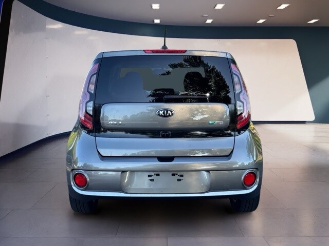 2017 Kia Soul EV Base photo 3