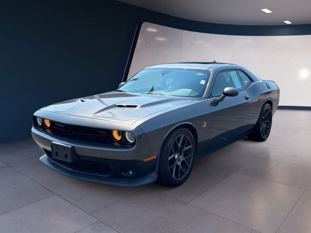 2016 Dodge Challenger Scat Pack's photo
