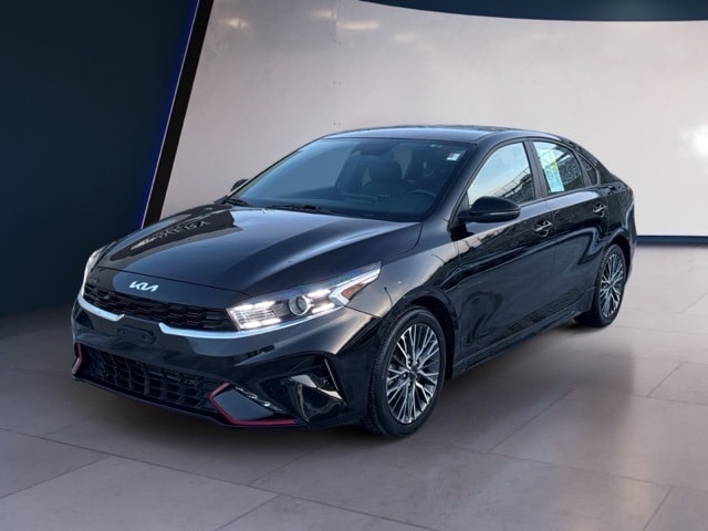 2023 Kia Forte GT-Line's photo