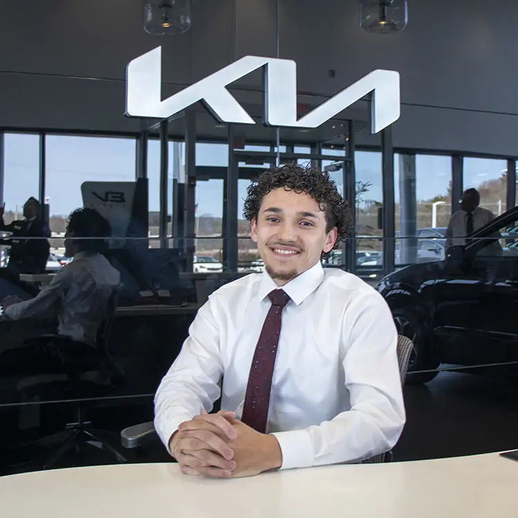 Staff member Avery Oquendo from ID_ea0af3