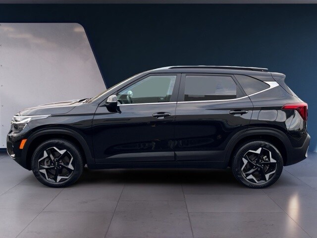 2024 Kia Seltos EX photo 2