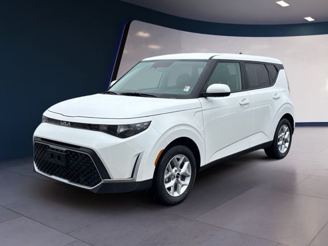 2025 Kia Soul 2.0L LX IVT's photo