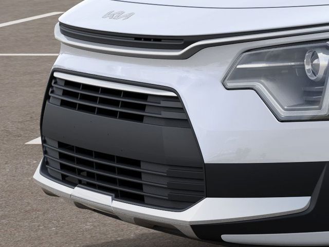 2025 Kia Niro LX - Photo 12